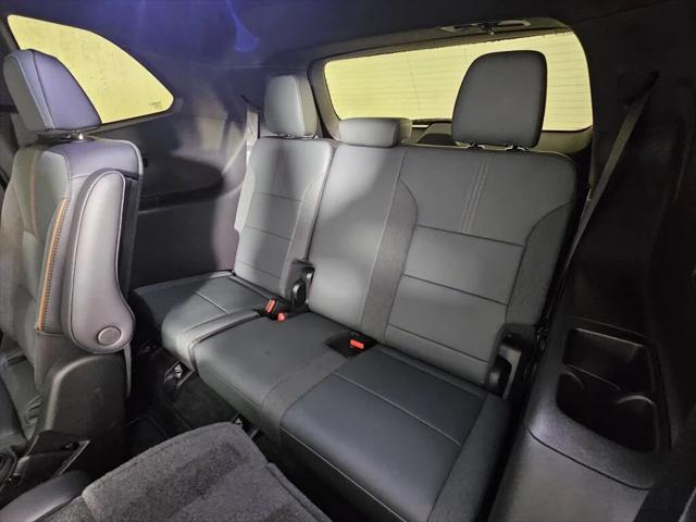 2025 GMC Acadia AWD AT4