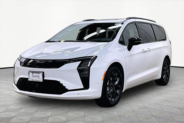 2027 Chrysler Pacifica Limited for sale in Barrington, IL