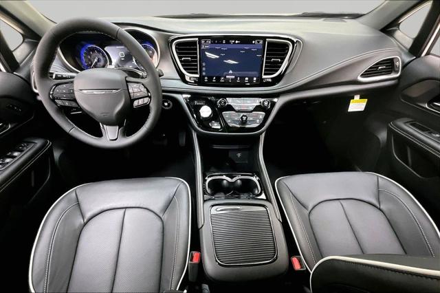 2027 Chrysler Pacifica Limited