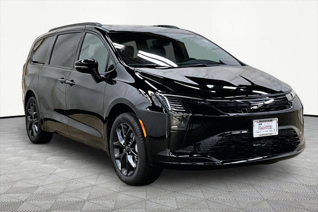 2027 Chrysler Pacifica PACIFICA LIMITED AWD