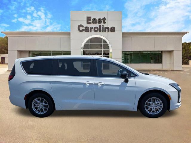 2027 Chrysler Pacifica PACIFICA SELECT