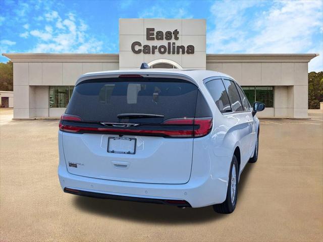 2027 Chrysler Pacifica PACIFICA SELECT