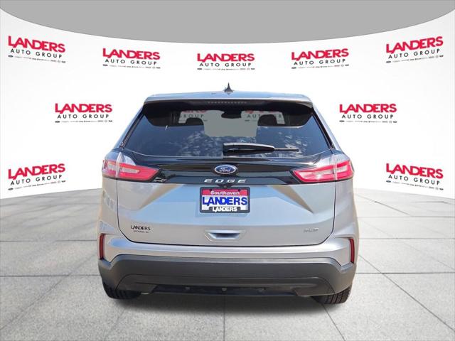 2022 Ford Edge SE