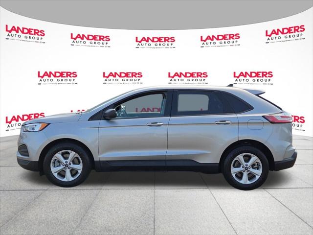 2022 Ford Edge SE