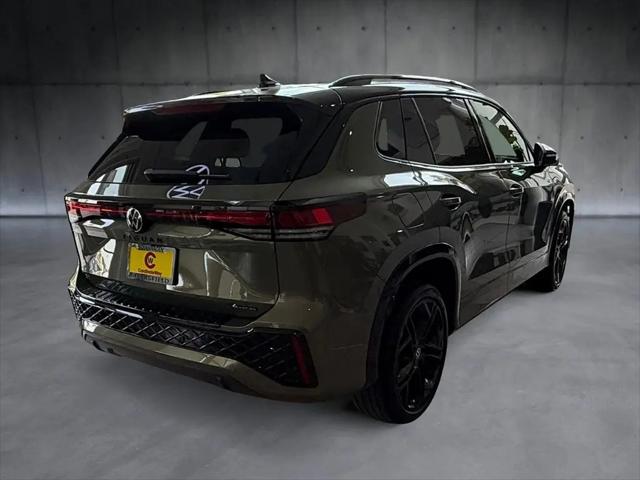 2026 Volkswagen Tiguan SE R-Line Black