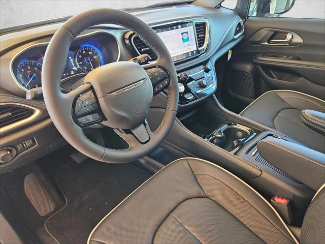 2027 Chrysler Pacifica PACIFICA LIMITED