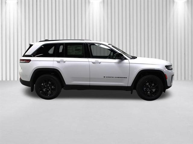 2026 Jeep Grand Cherokee GRAND CHEROKEE LAREDO ALTITUDE 4X4 2026 Jeep Grand Cherokee GRAND CHEROKEE LAREDO ALTITUDE 4X4