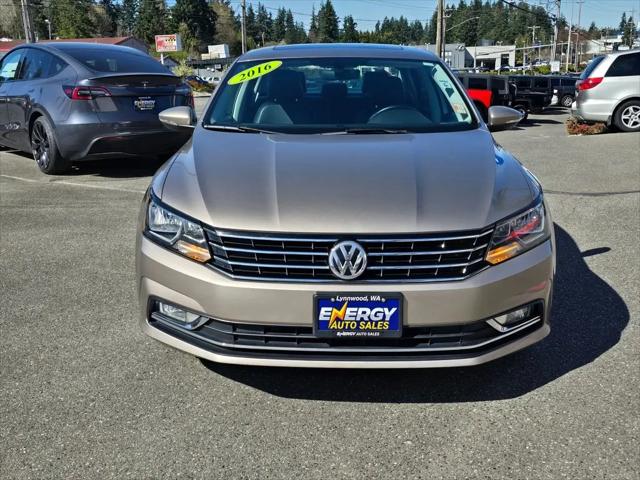 2016 Volkswagen Passat 1.8T SE