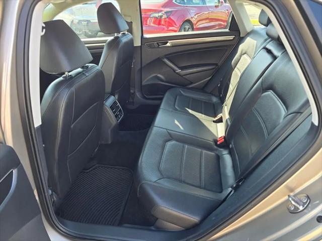 2016 Volkswagen Passat 1.8T SE