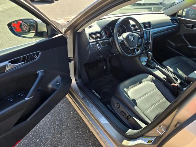 2016 Volkswagen Passat 1.8T SE