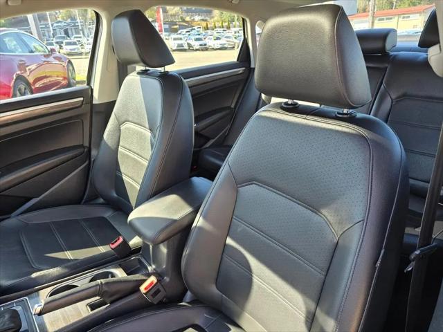 2016 Volkswagen Passat 1.8T SE