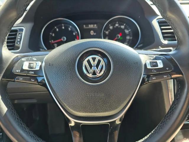 2016 Volkswagen Passat 1.8T SE