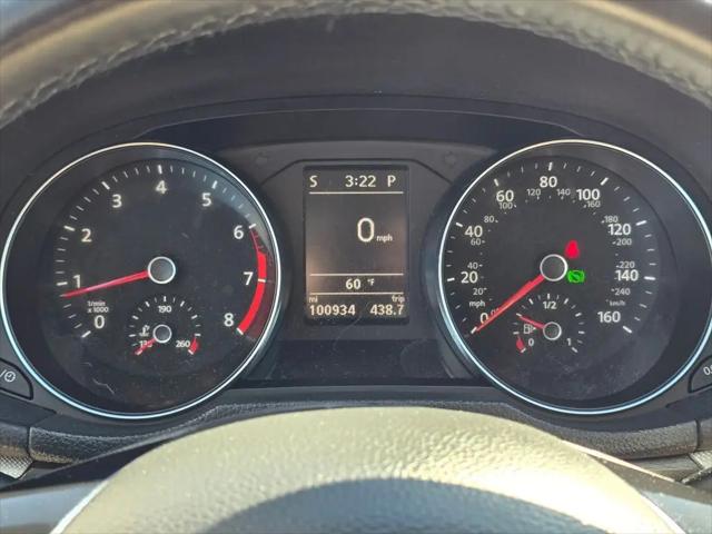 2016 Volkswagen Passat 1.8T SE