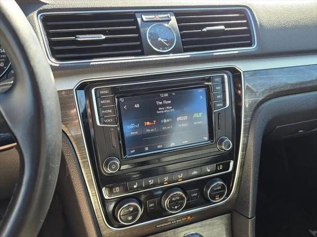 2016 Volkswagen Passat 1.8T SE