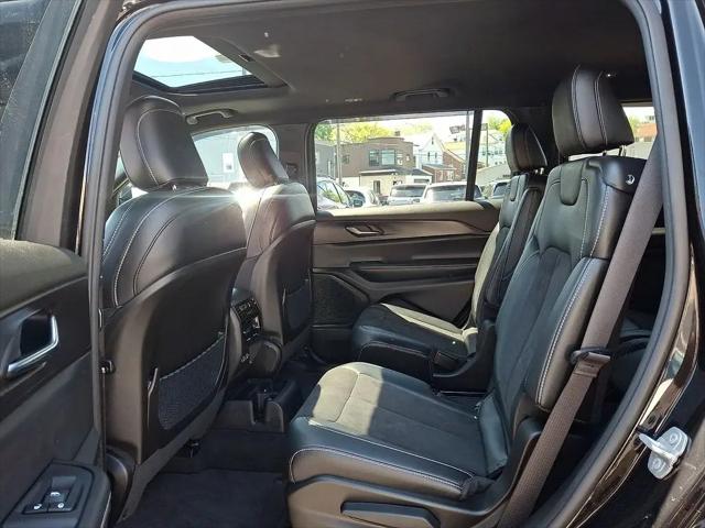 2024 Jeep Grand Cherokee L Altitude X 4x4