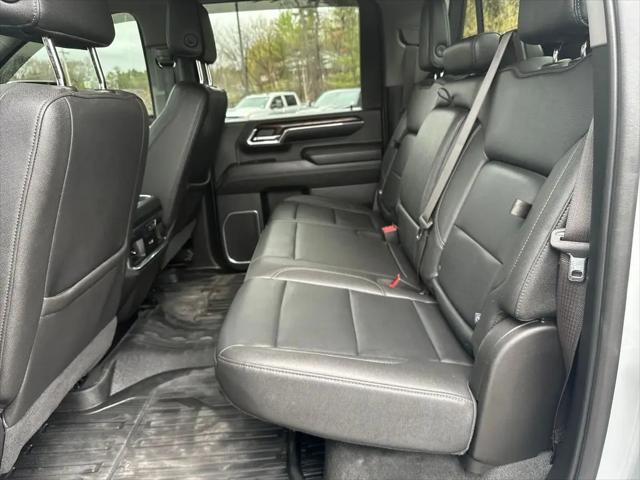 2024 GMC Sierra 2500HD 4WD Crew Cab Standard Bed SLT