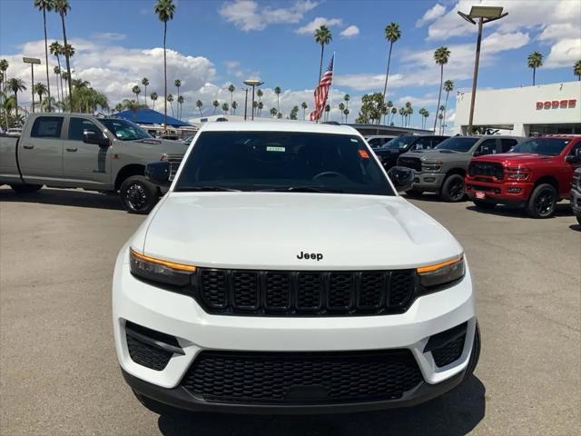 2023 Jeep Grand Cherokee Altitude 4x2