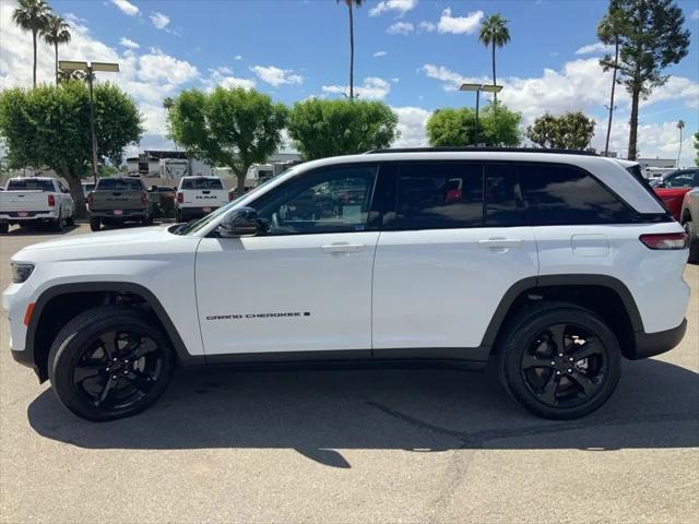 2023 Jeep Grand Cherokee Altitude 4x2