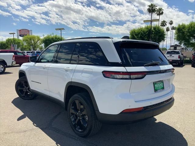 2023 Jeep Grand Cherokee Altitude 4x2