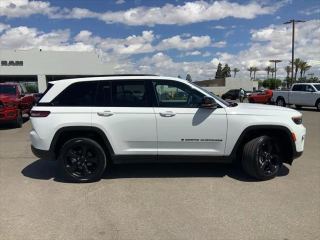 2023 Jeep Grand Cherokee Altitude 4x2