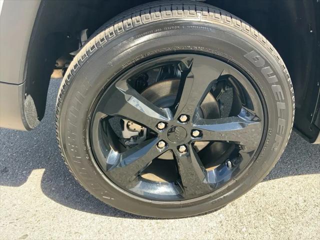 2023 Jeep Grand Cherokee Altitude 4x2