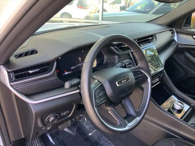 2023 Jeep Grand Cherokee Altitude 4x2