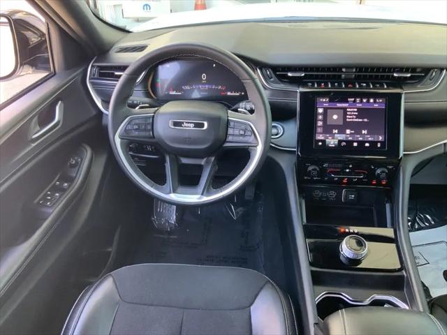 2023 Jeep Grand Cherokee Altitude 4x2