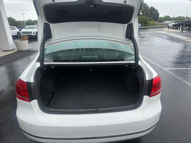 2015 Volkswagen Passat 1.8T SEL Premium