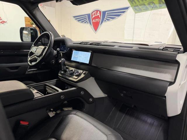 2022 Land Rover Defender 110 X-Dynamic SE