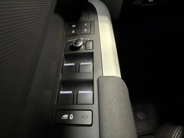 2022 Land Rover Defender 110 X-Dynamic SE