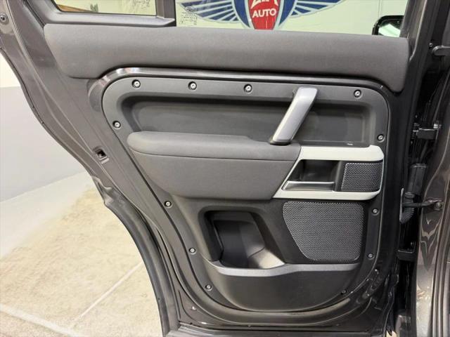 2022 Land Rover Defender 110 X-Dynamic SE