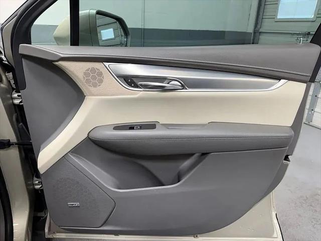 2017 Cadillac XT5 Premium Luxury