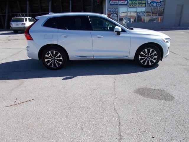 2023 Volvo XC60 B5 Plus Bright Theme