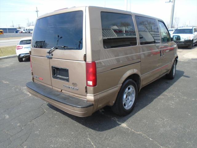 2003 Chevrolet Astro LS