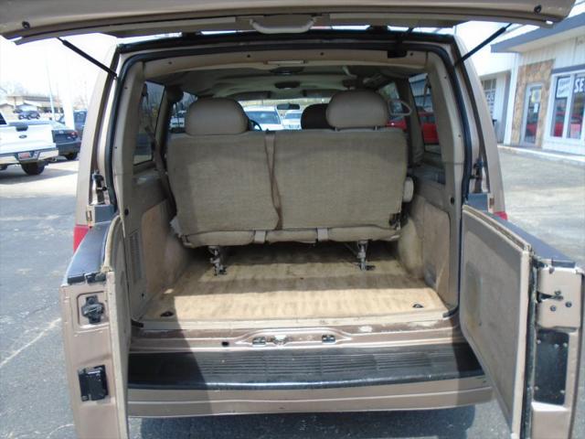 2003 Chevrolet Astro LS