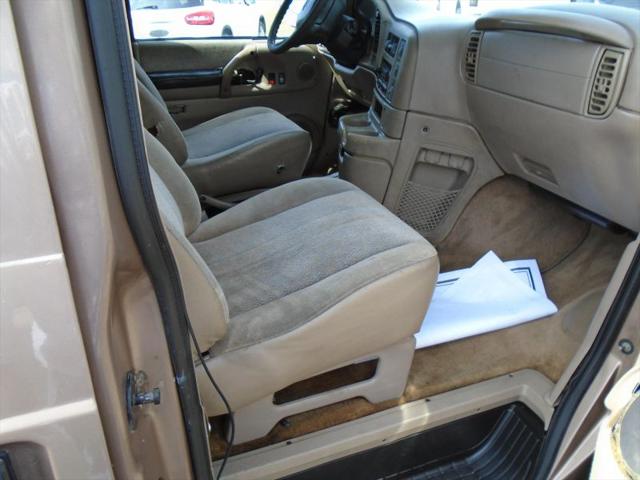 2003 Chevrolet Astro LS