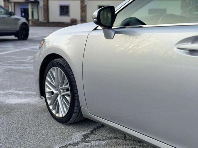 2015 Lexus ES 350 Crafted Line