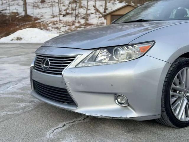 2015 Lexus ES 350 Crafted Line