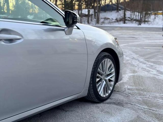 2015 Lexus ES 350 Crafted Line