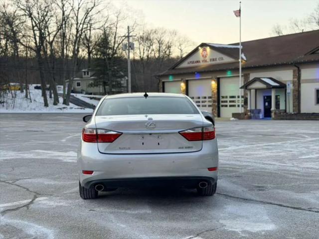 2015 Lexus ES 350 Crafted Line