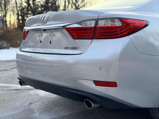 2015 Lexus ES 350 Crafted Line