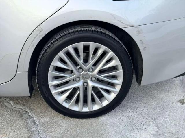 2015 Lexus ES 350 Crafted Line