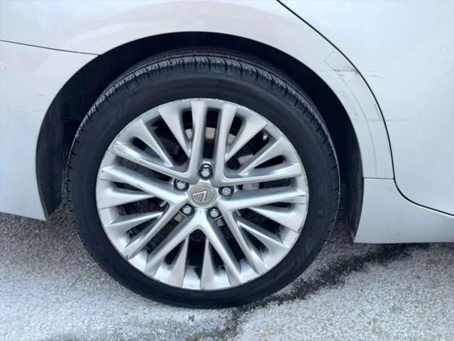 2015 Lexus ES 350 Crafted Line