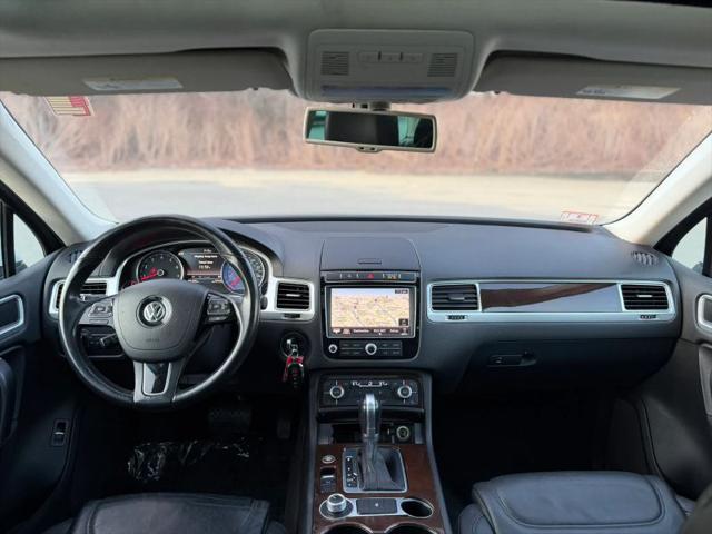 2015 Volkswagen Touareg V6 Lux