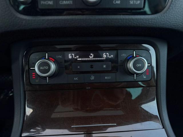 2015 Volkswagen Touareg V6 Lux