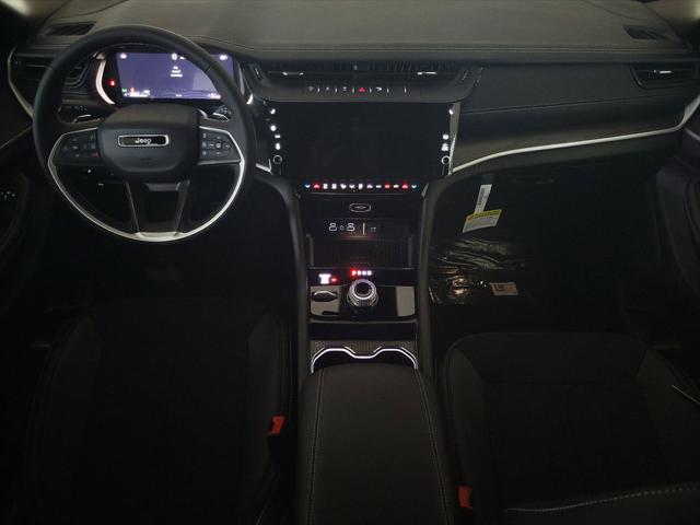 2026 Jeep Grand Cherokee Altitude 4x4