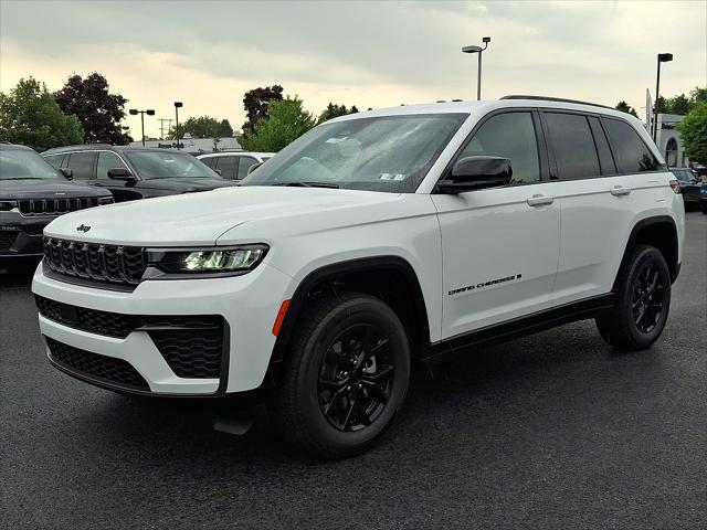 2026 Jeep Grand Cherokee GRAND CHEROKEE LAREDO ALTITUDE 4X4 2026 Jeep Grand Cherokee GRAND CHEROKEE LAREDO ALTITUDE 4X4