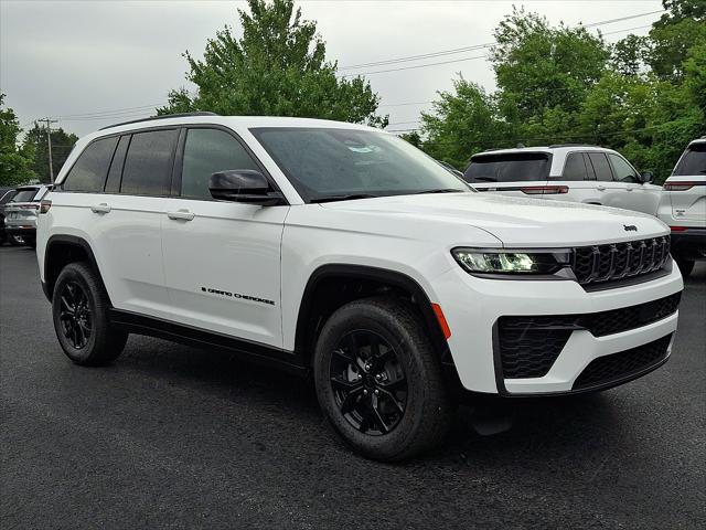 2026 Jeep Grand Cherokee GRAND CHEROKEE LAREDO ALTITUDE 4X4 2026 Jeep Grand Cherokee GRAND CHEROKEE LAREDO ALTITUDE 4X4