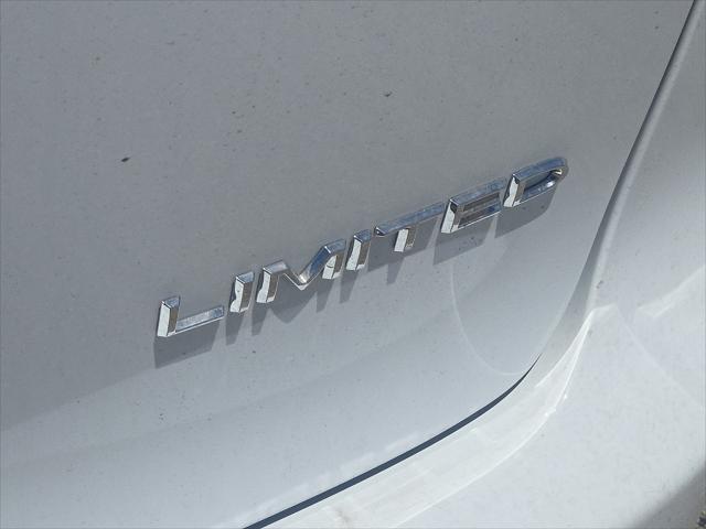 2027 Chrysler Pacifica Limited