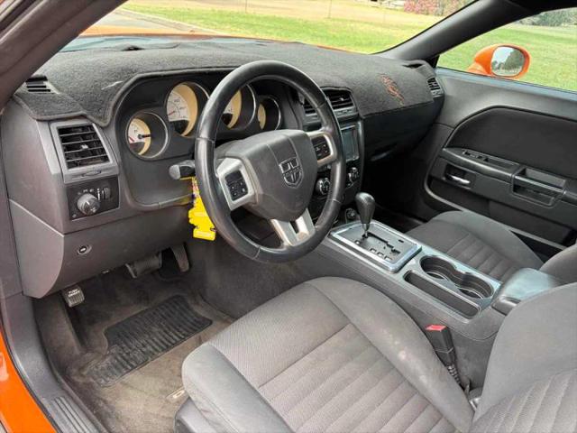 2012 Dodge Challenger SXT